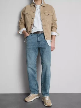 Stretch-Jeans mit geradem Bein Stretch-Jeans mit geradem Bein