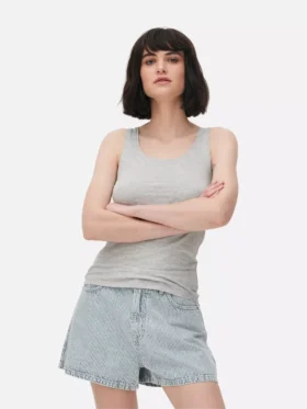Stretch-Tanktop mit U-Ausschnitt