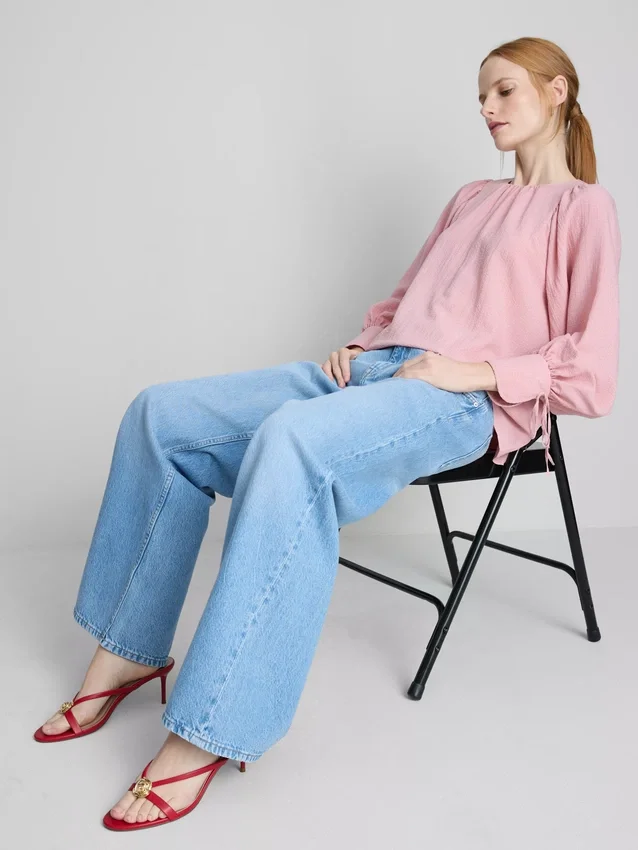Strukturierte Bluse mit Ballonärmeln Strukturierte Bluse mit Ballonärmeln