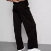 Strukturierte Hose mit weitem Bein