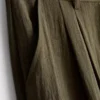 Strukturierte, locker sitzende Hose mit mittlerer Leibhöhe Strukturierte, locker sitzende Hose mit mittlerer Leibhöhe