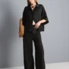 Strukturierte Satin-Hose mit geradem Bein Strukturierte Satin-Hose mit geradem Bein