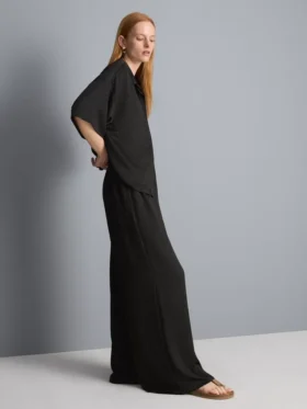 Strukturierte Satin-Hose mit geradem Bein