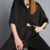 Strukturierte Satin-Hose mit geradem Bein Strukturierte Satin-Hose mit geradem Bein