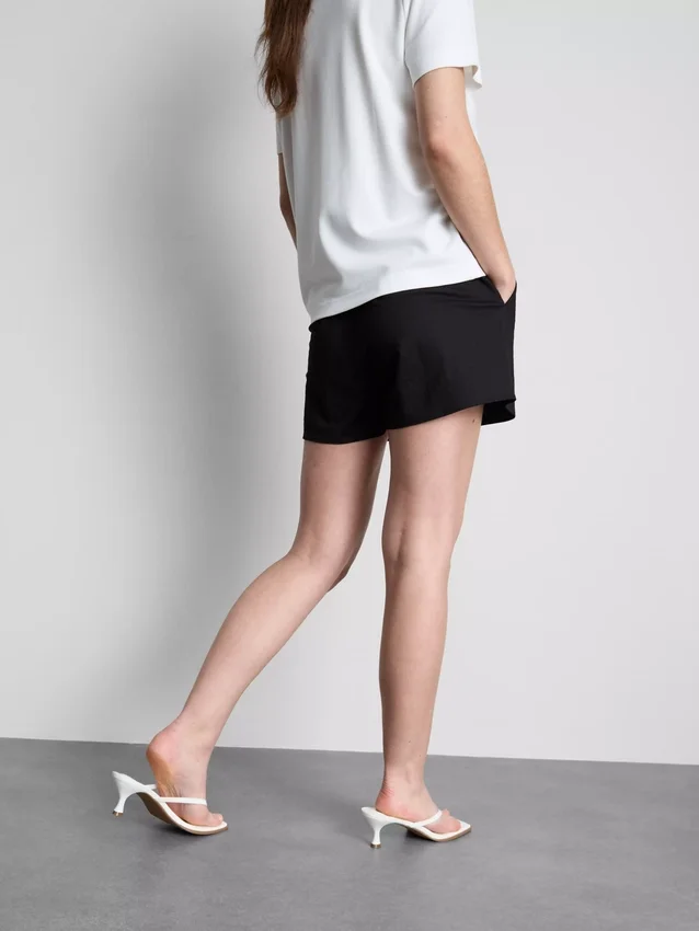 Strukturierte Shorts mit Kordelzug Strukturierte Shorts mit Kordelzug