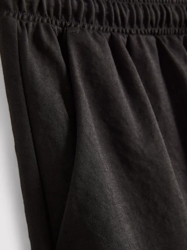 Strukturierte Shorts mit Kordelzug Strukturierte Shorts mit Kordelzug