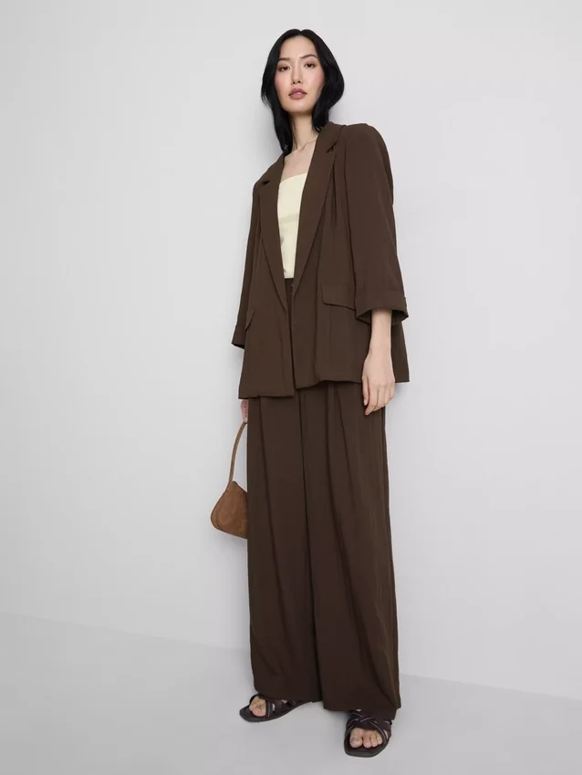 Strukturierter Blazer mit fallendem Revers Strukturierter Blazer mit fallendem Revers
