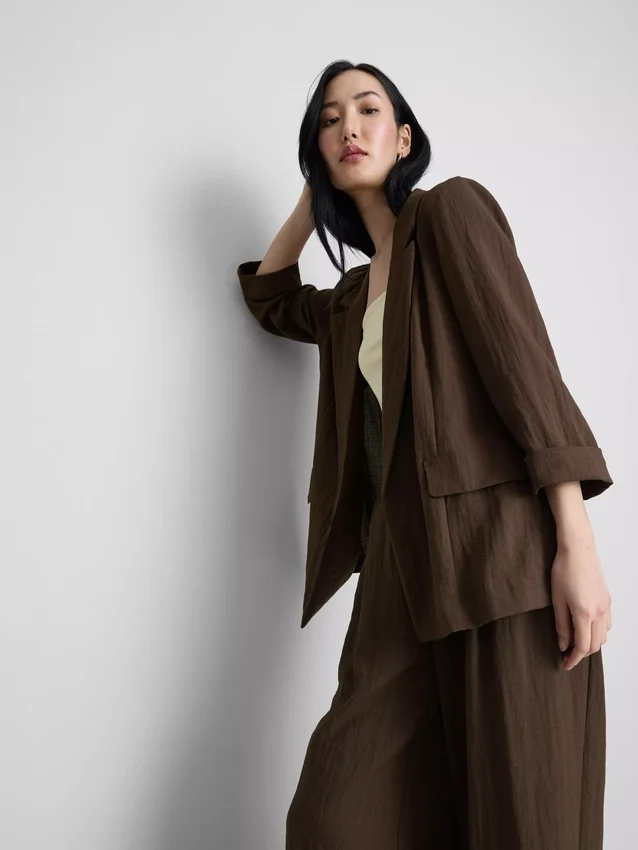 Strukturierter Blazer mit fallendem Revers Strukturierter Blazer mit fallendem Revers