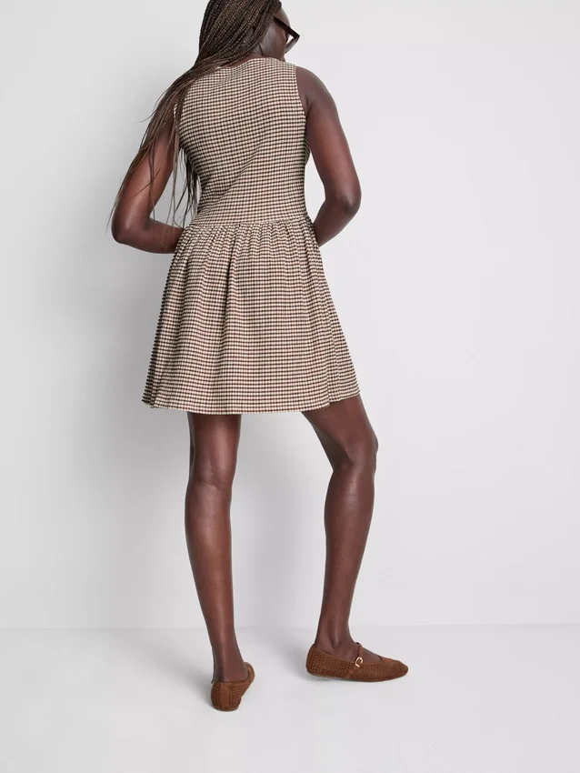 Strukturiertes Crinkle-Minikleid Strukturiertes Crinkle-Minikleid