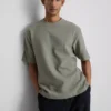 Strukturiertes, kastenförmiges T-Shirt Strukturiertes, kastenförmiges T-Shirt