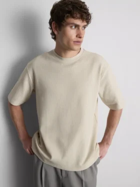 Strukturiertes, kastenförmiges T-Shirt