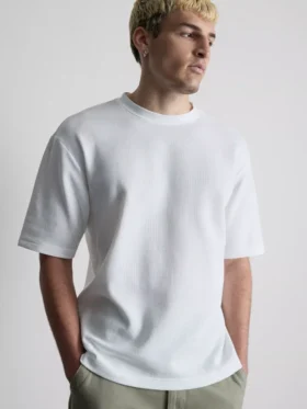 Strukturiertes, kastenförmiges T-Shirt