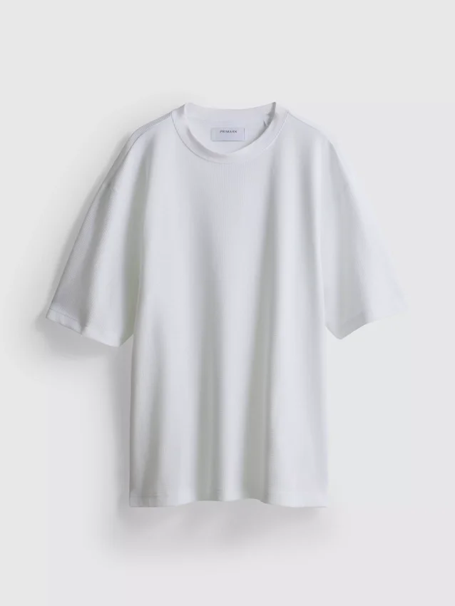 Strukturiertes, kastenförmiges T-Shirt Strukturiertes, kastenförmiges T-Shirt