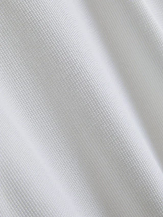 Strukturiertes, kastenförmiges T-Shirt Strukturiertes, kastenförmiges T-Shirt