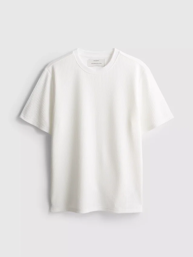 Strukturiertes Kurzarm-T-Shirt Strukturiertes Kurzarm-T-Shirt