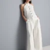 Strukturiertes Neckholder-Top mit Knopfleiste Strukturiertes Neckholder-Top mit Knopfleiste