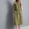 Strukturiertes Neckholder-Top mit Knopfleiste Strukturiertes Neckholder-Top mit Knopfleiste