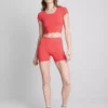 Superweiches Crop-Top mit U-Ausschnitt Superweiches Crop-Top mit U-Ausschnitt
