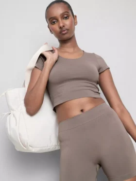 Superweiches Crop-Top mit U-Ausschnitt