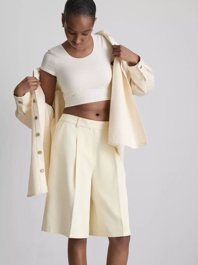 Superweiches Crop-Top mit U-Ausschnitt Superweiches Crop-Top mit U-Ausschnitt