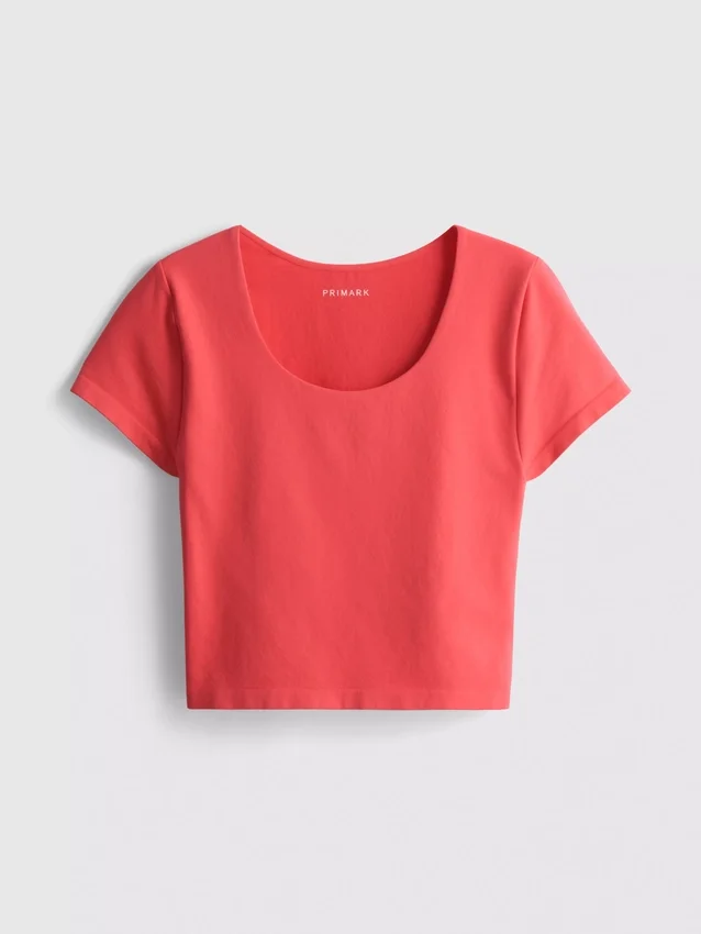 Superweiches Crop-Top mit U-Ausschnitt Superweiches Crop-Top mit U-Ausschnitt