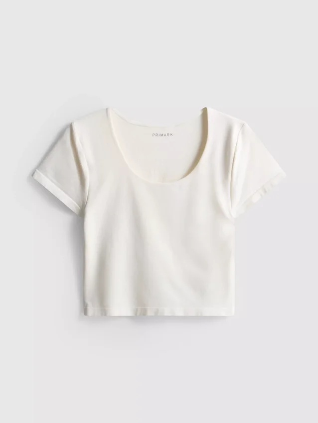 Superweiches Crop-Top mit U-Ausschnitt Superweiches Crop-Top mit U-Ausschnitt