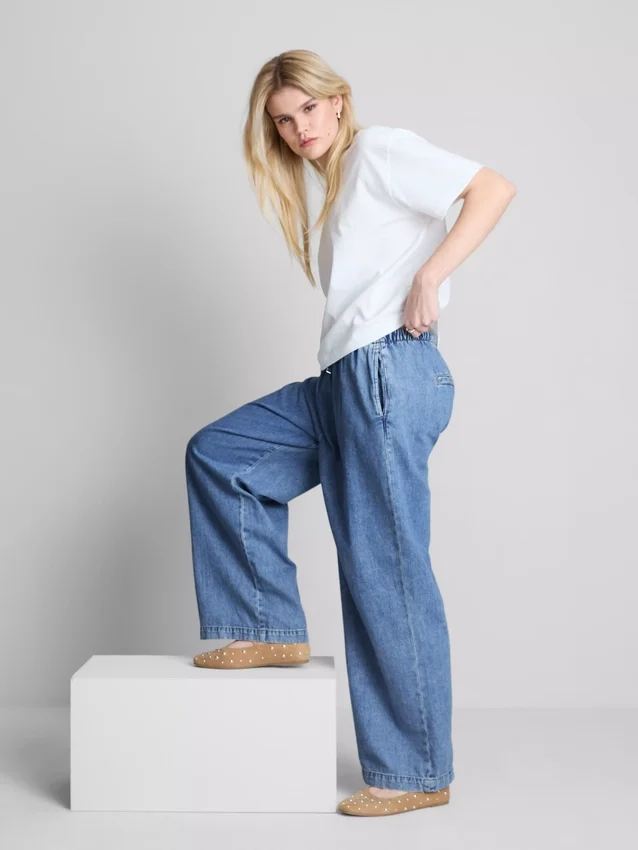 Sweathose im mittleren Bund als Jeans Sweathose im mittleren Bund als Jeans