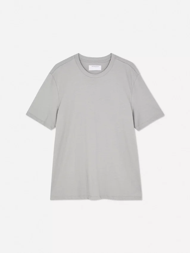 T-Shirt in normaler Passform T-Shirt in normaler Passform