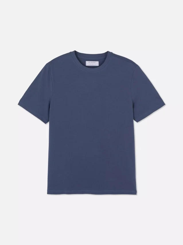 T-Shirt in normaler Passform T-Shirt in normaler Passform