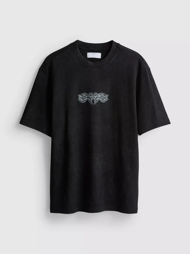 T-Shirt mit Aufdruck auf der Rückseite T-Shirt mit Aufdruck auf der Rückseite