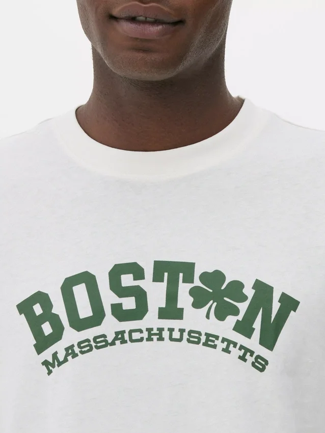 T-Shirt mit Boston-Aufdruck T-Shirt mit Boston-Aufdruck