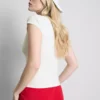 T-Shirt mit eng anliegenden Flügelärmeln T-Shirt mit eng anliegenden Flügelärmeln