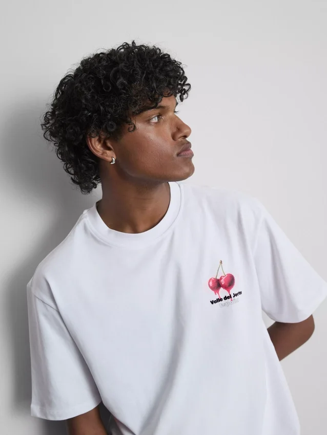 T-Shirt mit Kirschmotiv T-Shirt mit Kirschmotiv