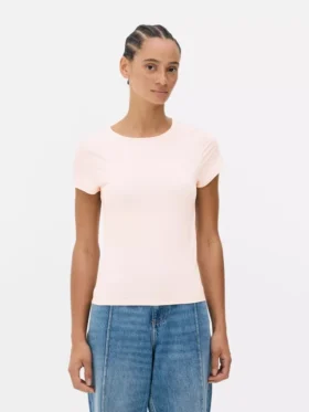 T-Shirt mit Rundhalsausschnitt, das wie eine zweite Haut sitzt