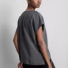 T-Shirt mit Rundhalsausschnitt und Rollärmel