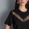 T-Shirt mit Spitzeneinsatz T-Shirt mit Spitzeneinsatz