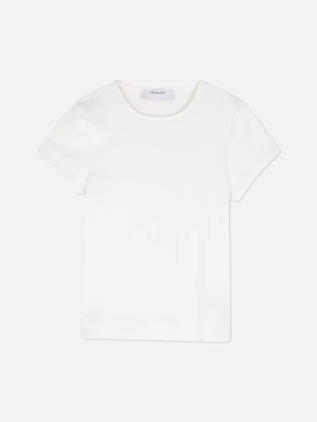 T-Shirt mit V-Ausschnitt T-Shirt mit V-Ausschnitt