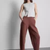 Tanktop mit Knopfleiste aus baumwollreichem Material Tanktop mit Knopfleiste aus baumwollreichem Material