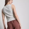 Tanktop mit Knopfleiste aus baumwollreichem Material Tanktop mit Knopfleiste aus baumwollreichem Material