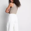 Tanktop mit quadratischem Ausschnitt Tanktop mit quadratischem Ausschnitt
