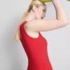 Tanktop mit quadratischem Ausschnitt Tanktop mit quadratischem Ausschnitt