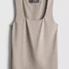 Tanktop mit quadratischem Ausschnitt Tanktop mit quadratischem Ausschnitt
