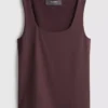 Tanktop mit quadratischem Ausschnitt