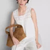 Tanktop mit Stickereieinsatz Tanktop mit Stickereieinsatz