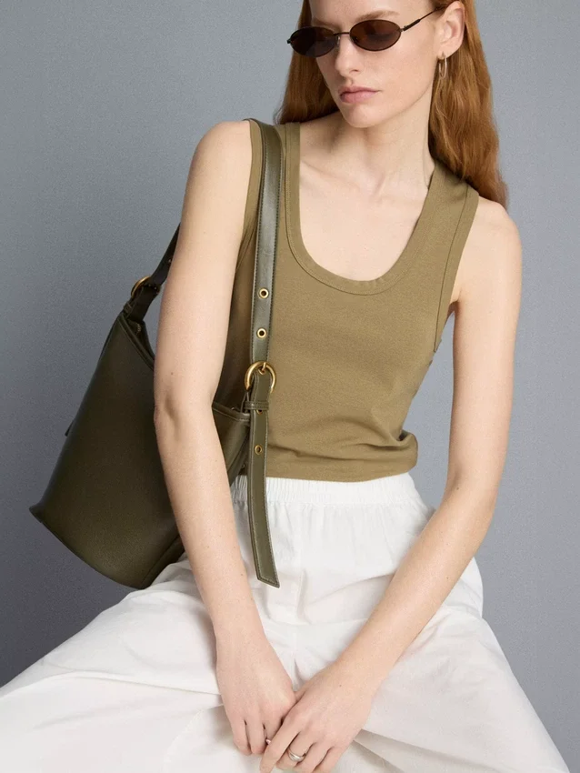 Tanktop mit U-Ausschnitt und Racerback Tanktop mit U-Ausschnitt und Racerback