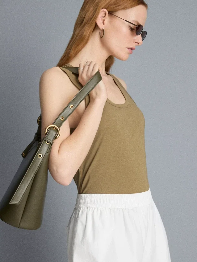 Tanktop mit U-Ausschnitt und Racerback Tanktop mit U-Ausschnitt und Racerback