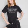 „The Devil Wears Prada“-Shorty-Schlafanzug mit Slogan „The Devil Wears Prada“-Shorty-Schlafanzug mit Slogan