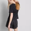 „The Devil Wears Prada“-Shorty-Schlafanzug mit Slogan „The Devil Wears Prada“-Shorty-Schlafanzug mit Slogan