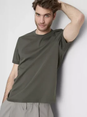 The Edit T-Shirt aus merzerisiertem Stoff in Slim-Fit-Passform