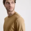 The Edit T-Shirt aus merzerisiertem Stoff in Slim-Fit-Passform The Edit T-Shirt aus merzerisiertem Stoff in Slim-Fit-Passform